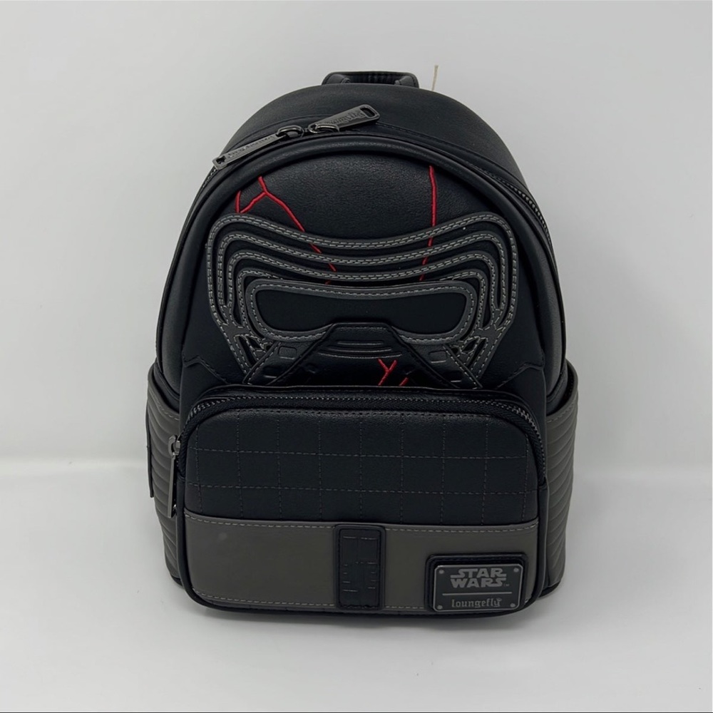 Loungefly × Star Wars Kylo Ren Cosplay Mini
Backpack
